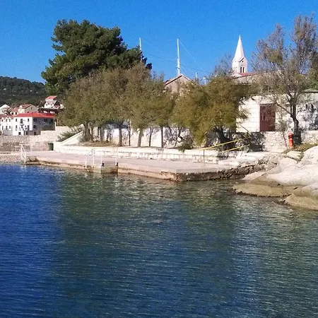Family Friendly Seaside Sumartin, Brac - 5771 Sumartin