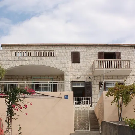 Family Friendly Seaside Sumartin, Brac - 5771 * Sumartin