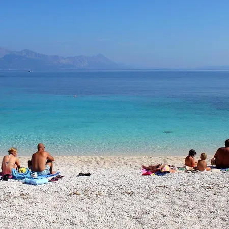 Family Friendly Seaside Sumartin, Brac - 5771 Appartement