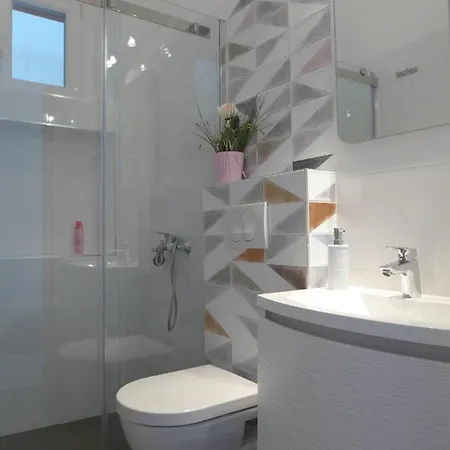 Family Friendly Seaside Sumartin, Brac - 5771 Sumartin