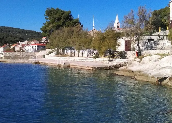 Family Friendly Seaside Sumartin, Brac - 5771 Sumartin
