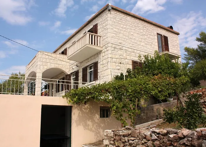 Family Friendly Seaside Sumartin, Brac - 5771 Apartamento Sumartin