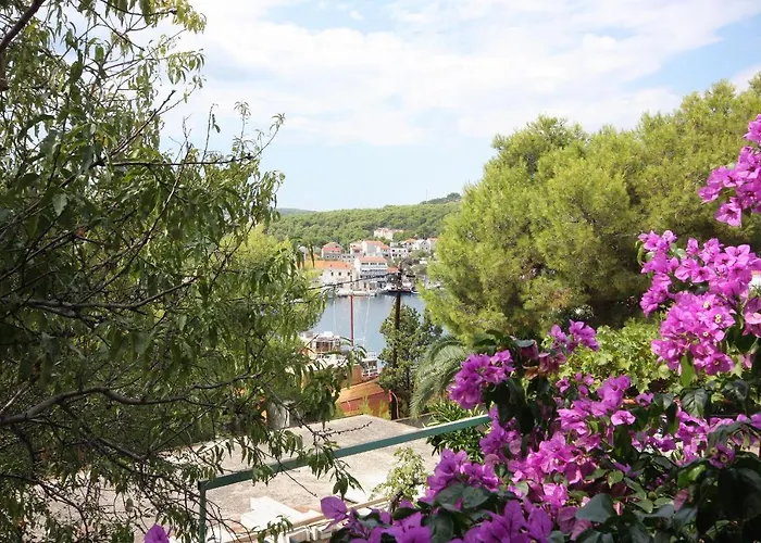 Apartamento Family Friendly Seaside Sumartin, Brac - 5771 Sumartin