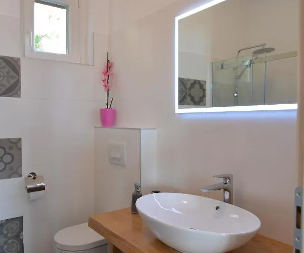 Family Friendly Seaside Sumartin, Brac - 5771 * Sumartin