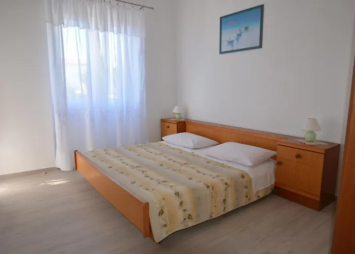 Apartamento Family Friendly Seaside Sumartin, Brac - 5771